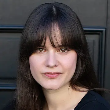 Portraitfoto der Schauspielerin Katrin Melchior, IAF Absolventin 2024