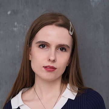 Portraitfoto der Schauspielerin Tamara Hill, IAF Absolventi 2026