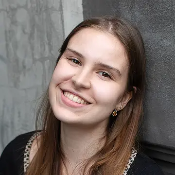 Portraitfoto der Schauspielerin Clara Meiners Muro, IAF Absolventin 2023