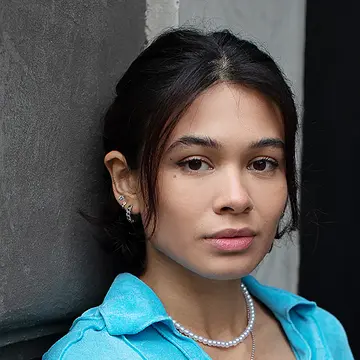 Portraitfoto der Schauspielerin Vanessa Velemir Diaz, IAF Absolventin 2023
