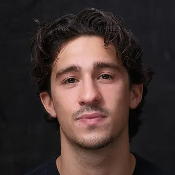 Portraitfoto des Schauspielers Djavid Baharmast, IAF Absolvent 2025