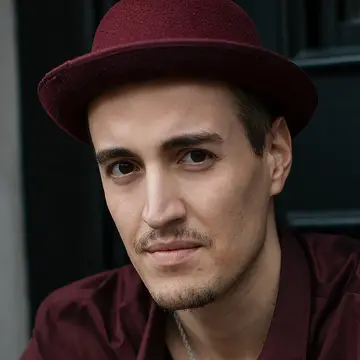 Portraitfoto des Schauspielers Gabriel K. Leutenegger, IAF Absolvent 2020
