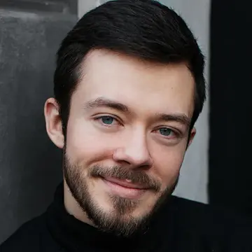 Portraitfoto des Schauspielers Linus Pütz, IAF Absolvent 2022