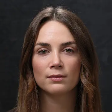Portraitfoto der Schauspielerin Marion Scheuren, IAF Absolventin 2025