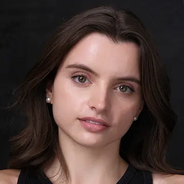 Portraitfoto der Schauspielerin Hanna Wahl, IAF Absolventin 2025