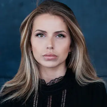 Portraitfoto der Schauspielerin Katharina Boosten, IAF Absolventin 2018