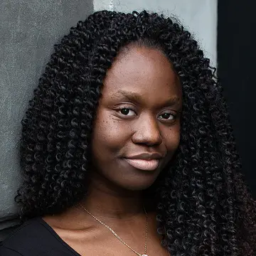 Portraitfoto der Schauspielerin Ornella Assendahi, IAF Absolventin 2023